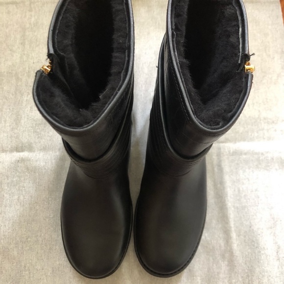 UGG Aviva Genuine Shearling Lined Boot - Picture 3 of 5